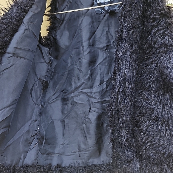 Dollhouse Kids Plush Black Vest - Picture 5 of 7